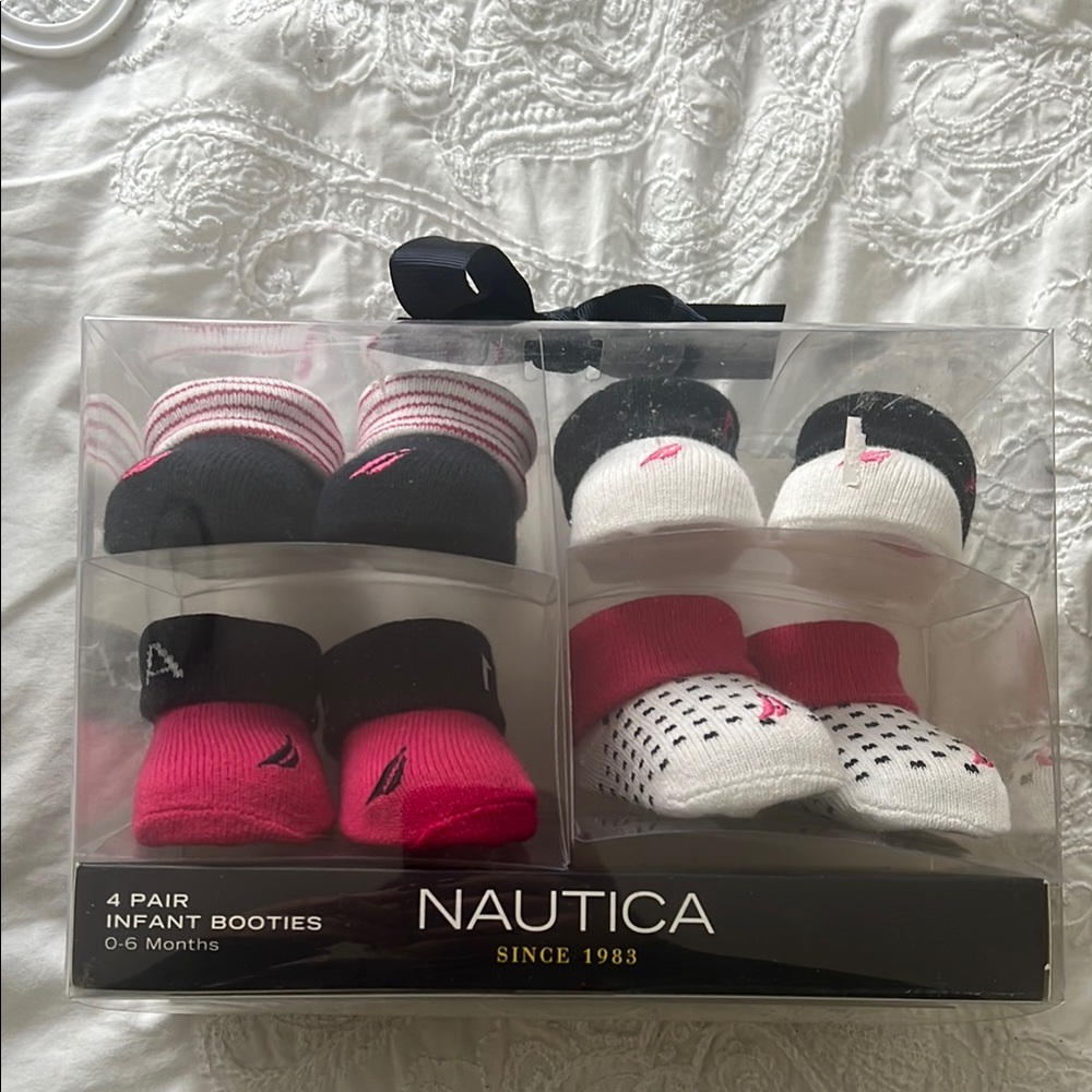 Nautica 4 pair Infant Booties Set - Black, Pink, White NEW